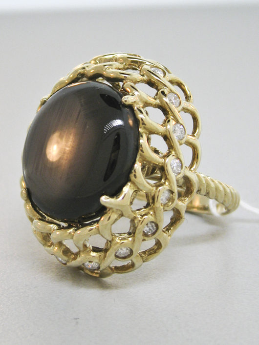 Black star sapphire ring. Morton Kuehnert image.